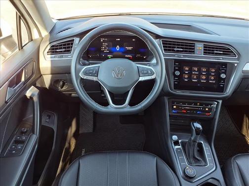 2024 Volkswagen Tiguan 2.0T SE 4MOTION