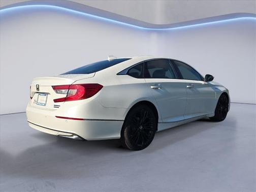 2022 Honda Accord Hybrid Touring