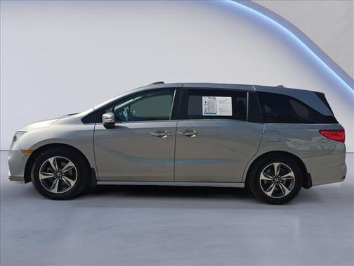 Lunar Silver Metallic 2018 Honda Odyssey Touring