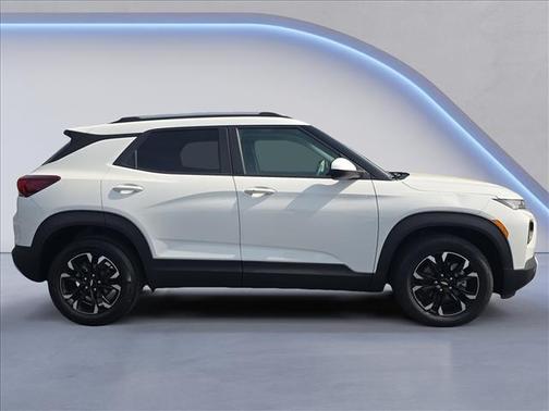 Summit White 2022 Chevrolet Trailblazer LT
