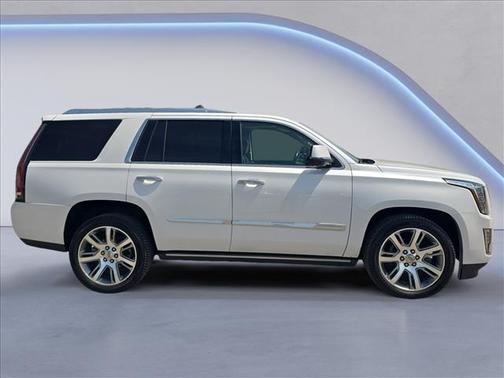 Crystal White Tricoat 2016 Cadillac Escalade Premium
