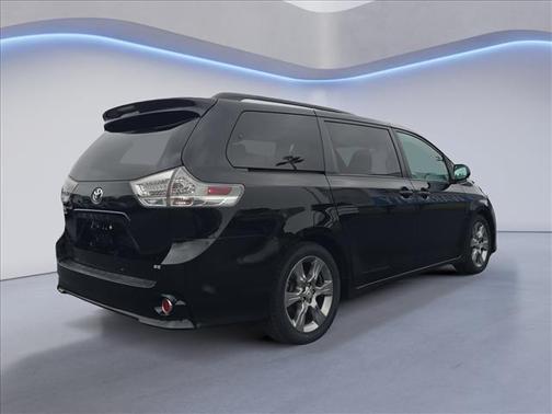 2011 Toyota Sienna SE