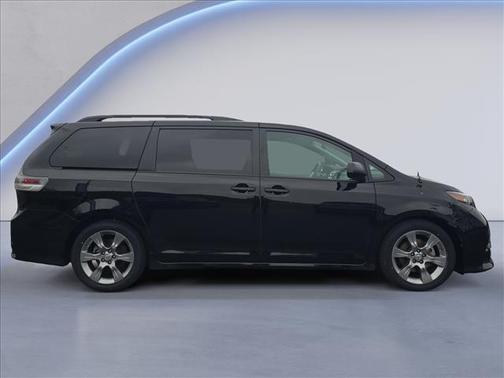 2011 Toyota Sienna SE