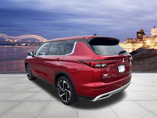 'RED' 2022 Mitsubishi Outlander SE S-AWC