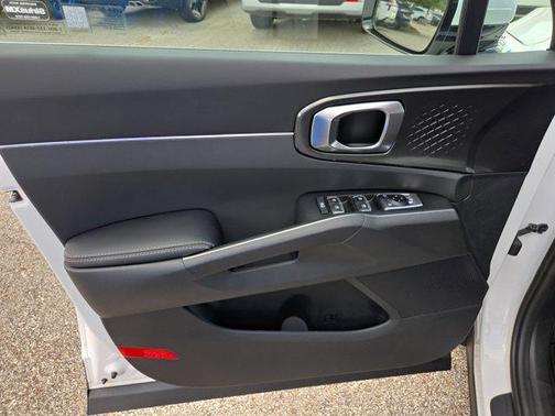 2025 Kia Sorento LX