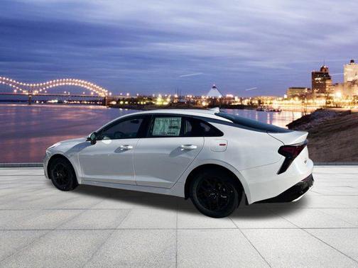 2025 Kia K5 LXS