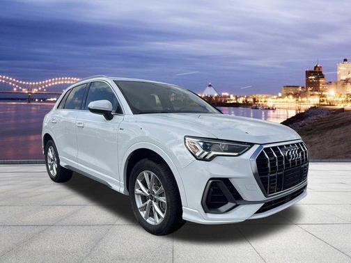 2024 Audi Q3 Premium 45 TFSI S line quattro Tiptronic
