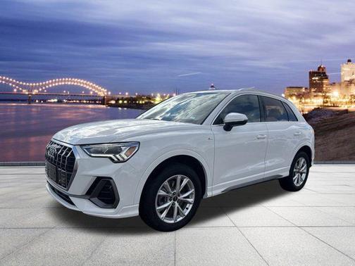 2024 Audi Q3 Premium 45 TFSI S line quattro Tiptronic
