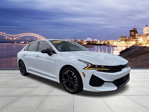 Glacial White Pearl 2023 Kia K5 GT-Line