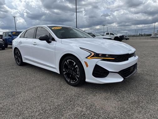 Glacial White Pearl 2023 Kia K5 GT-Line