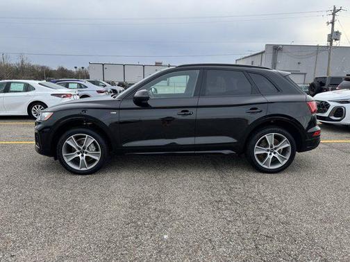 2025 Audi Q5 45 S line Premium