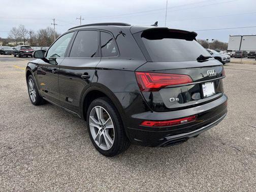 2025 Audi Q5 45 S line Premium