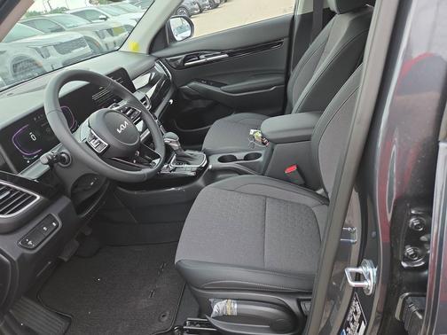 Gravity Gray 2026 Kia Seltos S