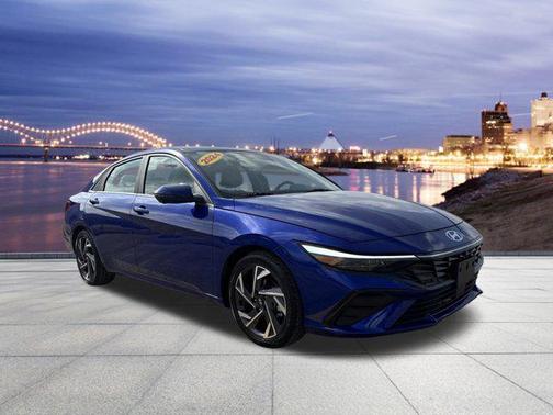 2024 Hyundai ELANTRA Limited