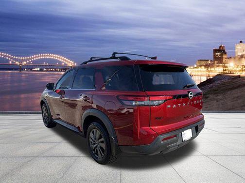 2023 Nissan Pathfinder SV FWD