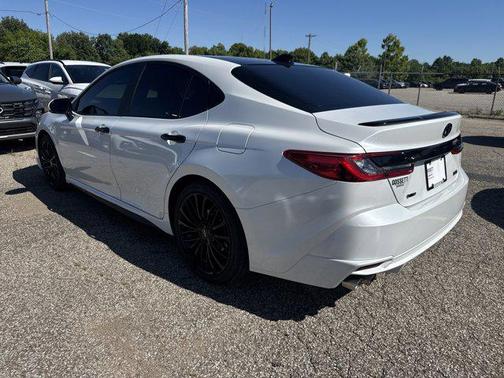 Wind Chill Pearl 2025 Toyota Camry XSE