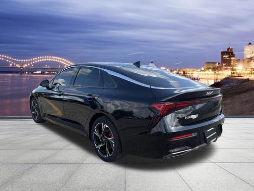 Aurora Black Pearl 2025 Kia K5 GT-Line