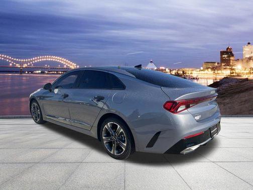 2022 Kia K5 EX