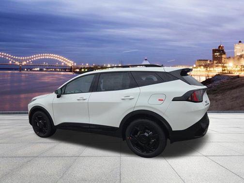 Snow White Pearl 2026 Kia Sportage X-Line