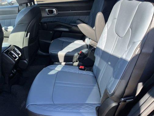 2025 Kia Sorento Hybrid SX Prestige