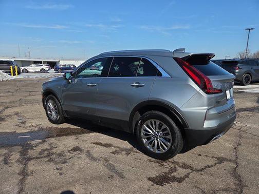 2025 Cadillac XT4 Premium Luxury