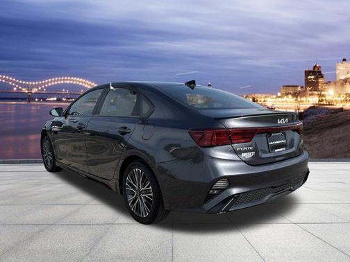 Gravity Gray 2024 Kia Forte GT-Line