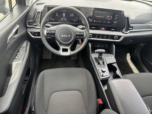 Gravity Gray 2023 Kia Sportage LX