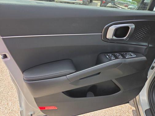Ivory Silver 2026 Kia Sorento S