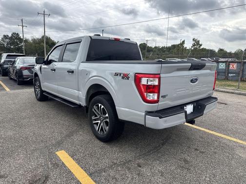 Avalanche 2023 Ford F-150 XL