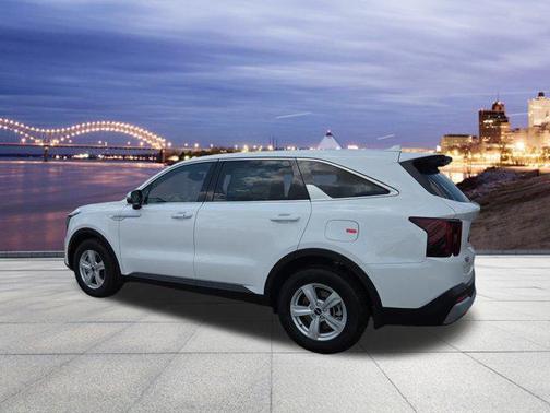 2025 Kia Sorento LX