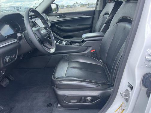 2023 Jeep Grand Cherokee Limited X