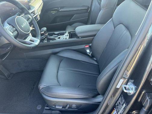 2025 Kia K5 EX