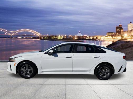 2023 Kia K5 LXS