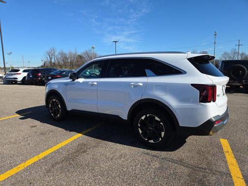 2024 Kia Sorento S