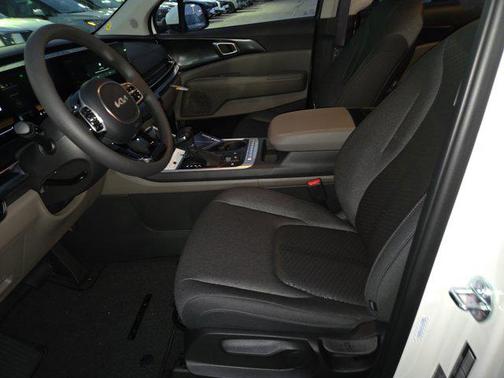 2026 Kia Carnival LX