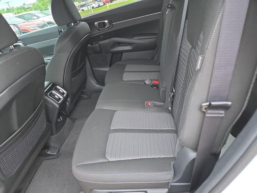 Ivory Silver 2026 Kia Sorento LX