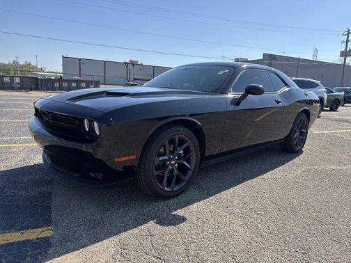 Pitch Black Clearcoat 2023 Dodge Challenger SXT