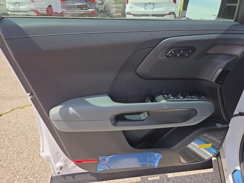 Glacial White Pearl 2027 Kia Telluride Hybrid X-Line SX-Prestige