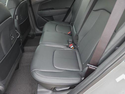 Wolf Gray 2026 Kia Sportage SX