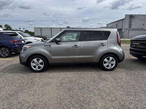 Titanium Gray 2019 Kia Soul Base