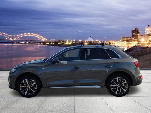 2023 Audi Q5 45 S line Premium Plus