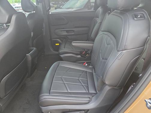 Terrain Brown 2027 Kia Telluride X-Pro SX