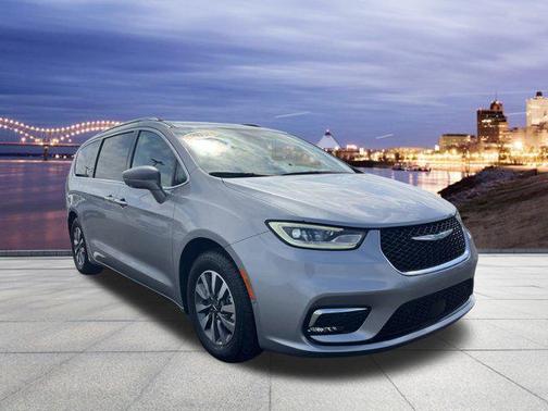 2021 Chrysler Pacifica Hybrid Touring L