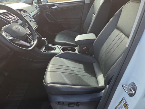 2024 Volkswagen Tiguan 2.0T Wolfsburg Edition