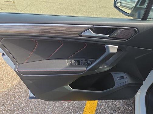 2024 Volkswagen Tiguan 2.0T Wolfsburg Edition