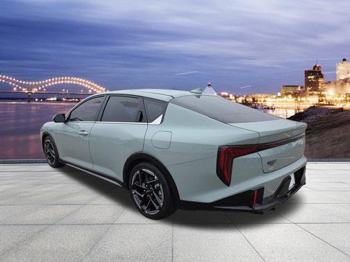 2025 Kia K4 GT-Line