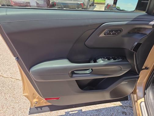 Terrain Brown 2027 Kia Telluride X-Pro SX-Prestige