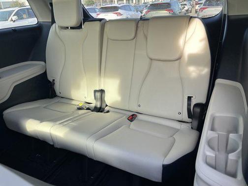 2025 Kia Carnival Hybrid SX