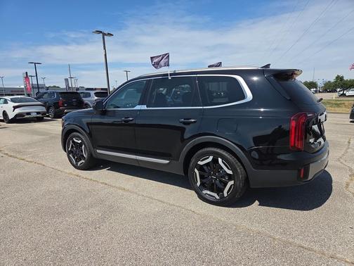 Ebony Black 2025 Kia Telluride S