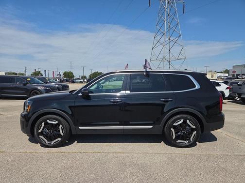 Ebony Black 2025 Kia Telluride S